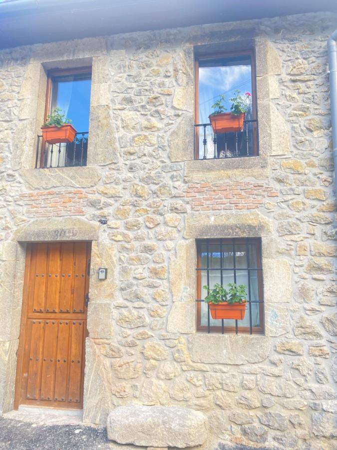 Vivienda Vacacional Trespandiu Oceno エクステリア 写真